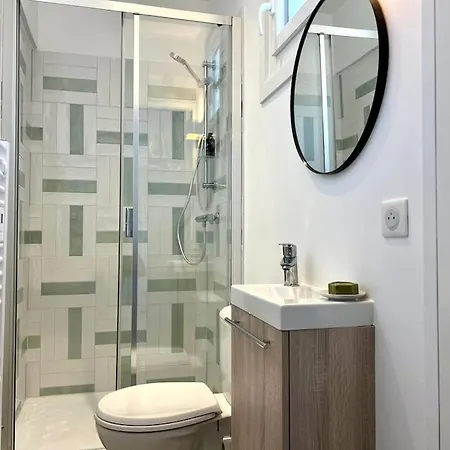 Apartment Lumineux A 100m De La !