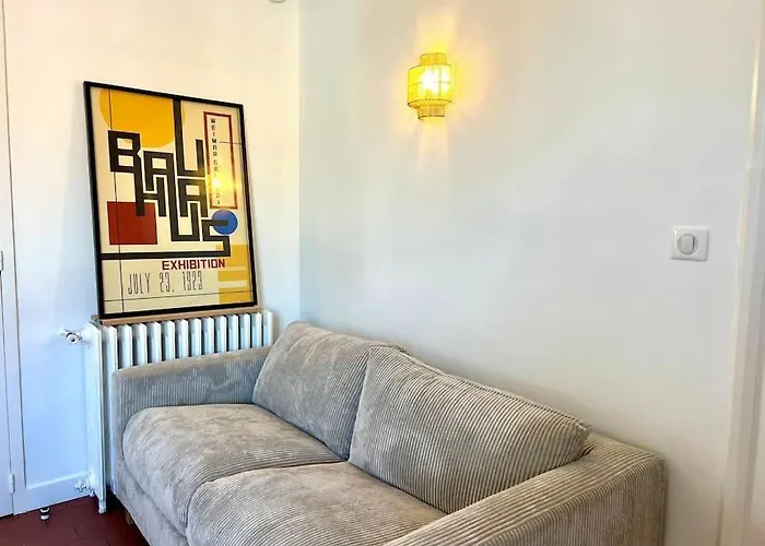 Lumineux A 100m De La ! Διαμέρισμα